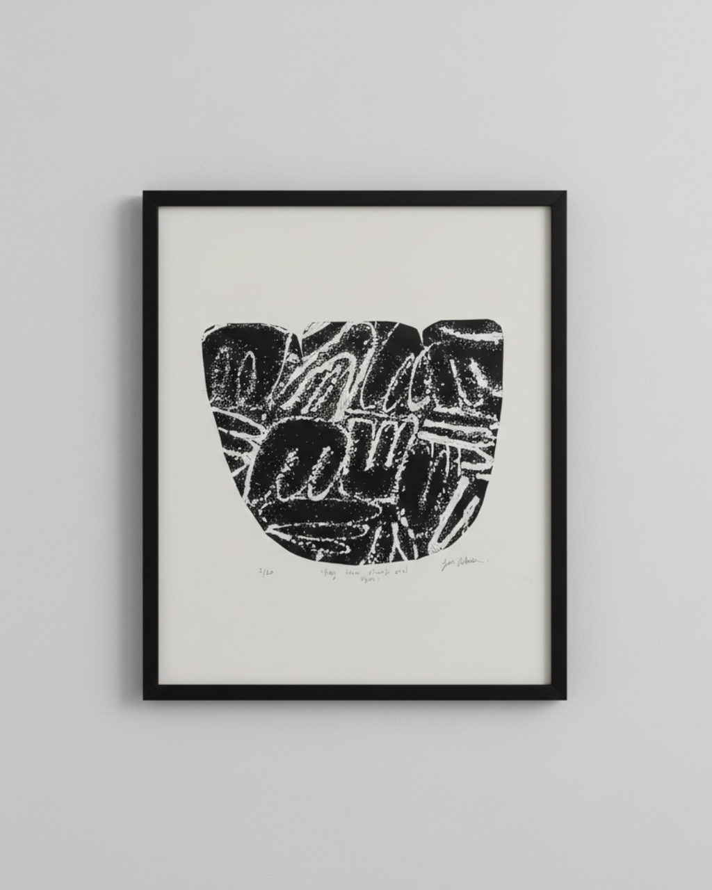 “Hay flores flotando en el agua”